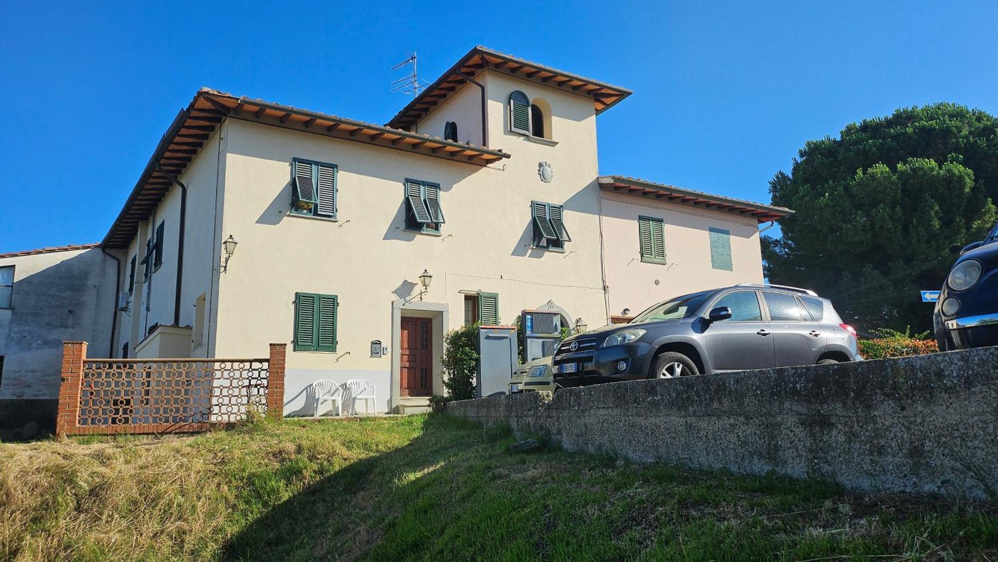 Appartamento Via Roma Castelnuovo D'elsa Εξωτερικό φωτογραφία